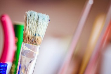 Resim resmi: yaratıcı arka plan daki boya fırçaları