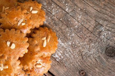 ev yapımı noel zencefilli: powde ile lezzetli zencefilli