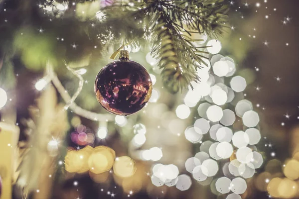 Weihnachtsmarkt in salzburg, Dekoration, Lichter und Stadtflair — Stockfoto