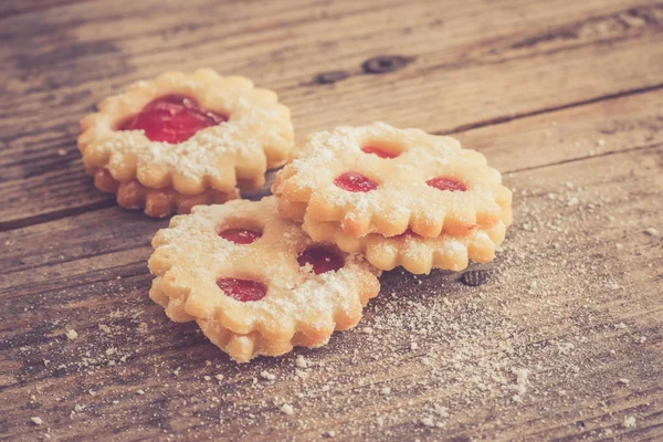 Σπιτικά Χριστουγεννιάτικα μπισκότα: νόστιμα μπισκότα με σκόνη Suga — Φωτογραφία Αρχείου
