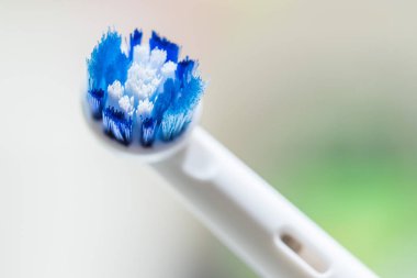  banyoda diş fırçası, sabah rutin