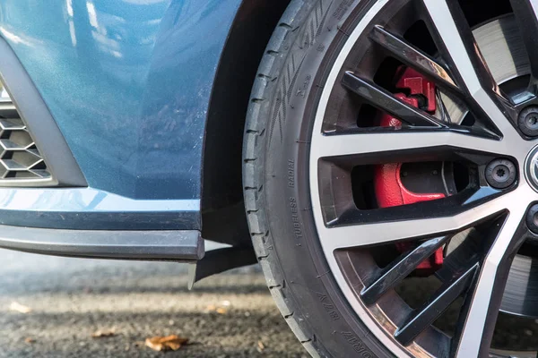 Tyre Car Road — Stock Photo, Image