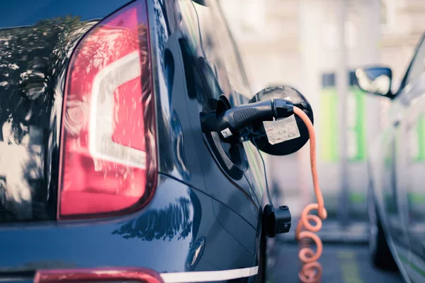 Fuente Alimentación Para Carga Eléctrica Del Coche Estación Carga Coches — Foto de Stock