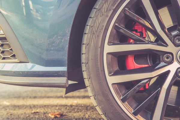 Tyre Car Road — Stock Photo, Image