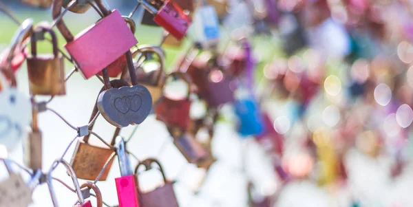 Beaucoup Cadenas Symbole Amour Mariage Enchaînés Sur Fond — Photo