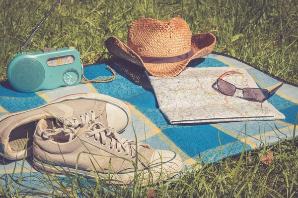 Straw Hat Old Radio Sneakers Shoes Park — Stock Photo, Image