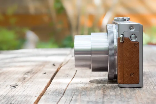 Vintage Camera Wooden Table — Stock Photo, Image