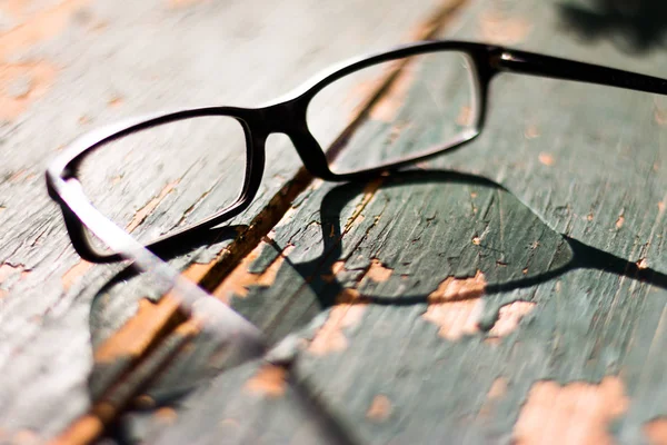 Fából Készült Háttér Fekete Szemüveg — Stock Fotó