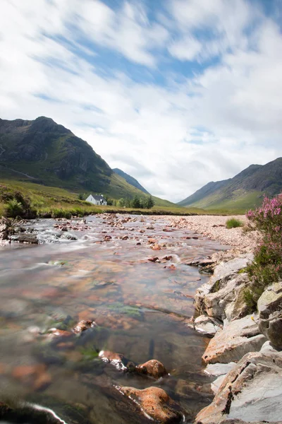 Paisagem Montanha Rio Místico Escócia Glen Coe Terras Altas Escócia — Fotografia de Stock