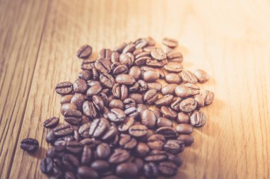 Kavrulmuş kahve çekirdekleri.