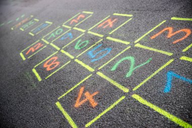 Yolda tebeşir kavramı