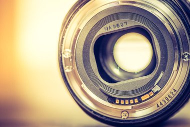 Kamera fotoğraf merceği arkaplanda