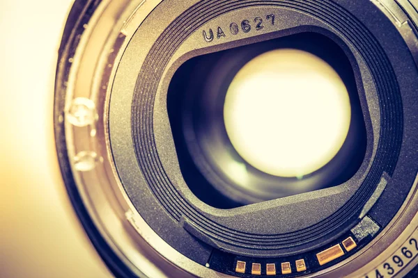 Kamera fotoğraf merceği arkaplanda