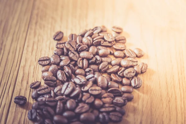 Kavrulmuş kahve çekirdekleri.