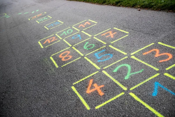 Yolda metin ve çizim kavramı