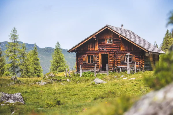 Horská Chata Rakousku Idylická Krajina Alpách — Stock fotografie