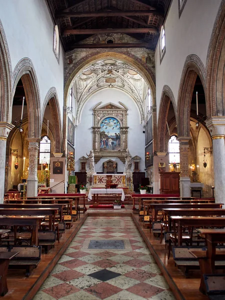 Венице, Италия - 2 марта 2019 года Церковь Сан-Джанни в Брагоре — стоковое фото