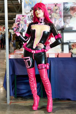 Milan, İtalya - 8 Mart 2019 Cartoomics Comic Con modeli teşvik yeni şerit çizgi roman