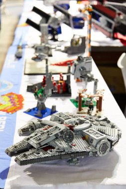 Milan, İtalya - 8 Mart 2019 Cartoomics Comic Con Halcon Millenium Lego