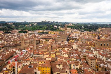 Toskana bölgesinde Floransa -Firenze- şehrinin panoramik görünümü, 
