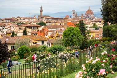 Giardino delle Rose'dan Floransa şehrinin görünümü