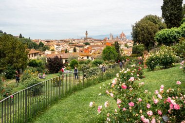 Giardino delle Rose'dan Floransa şehrinin görünümü