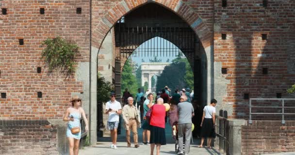 Milano Sforza Zamek Castello Sforzesco Widok Przodu Piazza Del Castello — Wideo stockowe