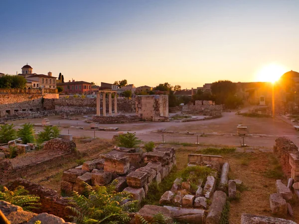 Ruínas da famosa biblioteca de Hadrianos em Atenas — Fotografia de Stock