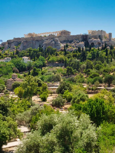 Akropolis landmärke och andra antika ruiner — Stockfoto