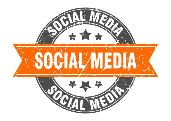 Carimbo redondo de mídia social com fita laranja. redes sociais —  Vetores de Stock