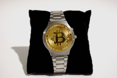 Bilek watch ekran bitcoin. Şifreleme, kavram iş, fikir: zaman kazanmak, satın almak veya satmak bitcoin