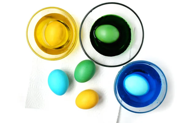 Easter eggs on a white background. Spring holiday. — Stock Photo, Image