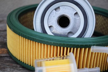 Otomobil parçaları aksesuar: motor araba için yağ, yakıt veya hava filtresi.