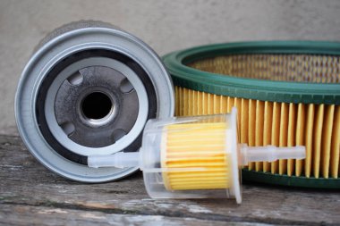 Otomobil parçaları aksesuar: motor araba için yağ, yakıt veya hava filtresi.