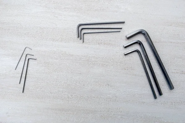 Beyaz arka planda Gümüş Hex tuşları.