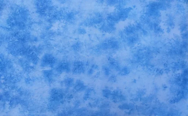 Fundo de tecido tingido. Belo fundo abstrato. Céu, mar, fundo azul — Fotografia de Stock