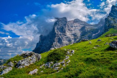 Gran Sasso Dağları zinciri, Prati de TiVo, Teramo Eyaleti, Abruzzo bölgesi, Italya