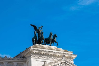 Quadriga Anıtı Vittorio Emanuele, Altare della Patria, Piazza Venezia, Roma İtalya üstüne