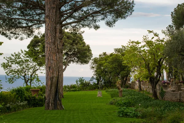 Hermosa Vista Desde Jardín Villa Cimbrone Pueblo Ravello Costa Amalfitana — Foto de Stock