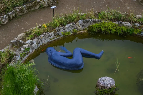 Villa Rufolo bahçe çeşmesi Heykeli, Ravello tarihi merkezi, İtalya Amalfi Sahili