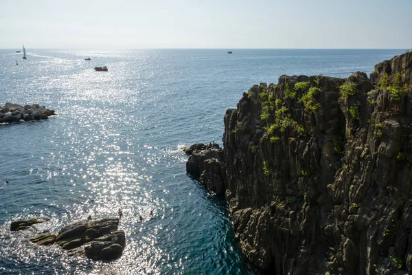 Riomaggiore Cliffs Blue Sea Cinque Terre Spezia Italy Stock Picture