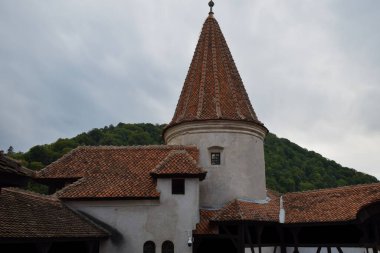 Romanya 'nın Transilvanya kentindeki Bran Şatosu veya Drakula Şatosu