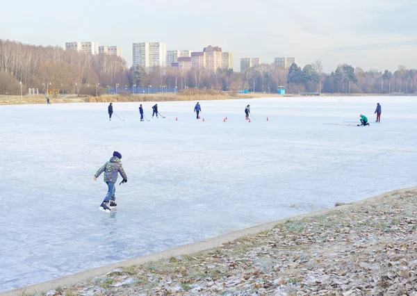 Moscú Rusia Noviembre 2014 Lago Escuela Distrito Zelenograd Moscú Invierno — Foto de Stock