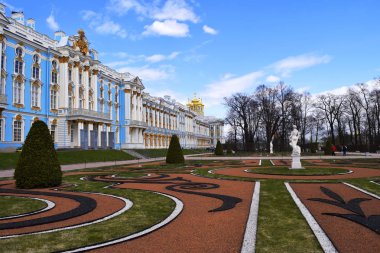 Catherine Palace şehir, Tsarskoye Selo içinde (Puşkin), 30 km güneyindeki St. Petersburg, Rusya Federasyonu bulunan Rokoko Saray gibi.