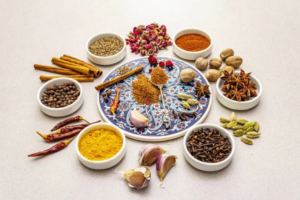 Ingredients for preparation oriental spice Ras el Hanout — Stock Photo, Image