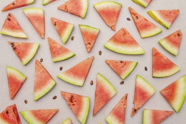 Taze sulu karpuz dilimleri. Tatlı yaz tatlısı sağlıklı yeme konsepti