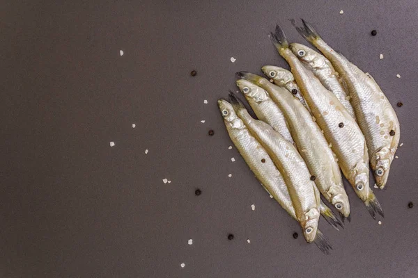 Poisson de mer cru frais, parfumé ou sardiné prêt à cuire — Photo