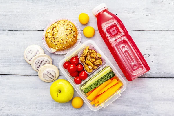 School lunch box. Back to school concept — Stock Photo, Image