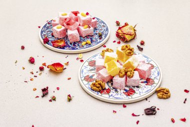 Doğu tatlıları. Geleneksel Türk lokumu