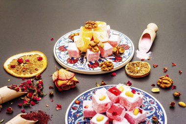 Doğu tatlıları. Geleneksel Türk lokumu